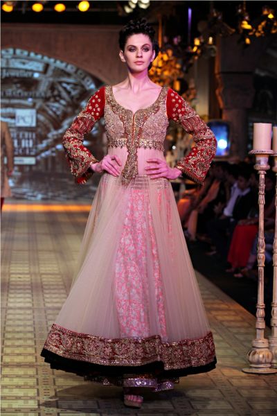 Aishwarya Rai Bachchan in Manish Malhotra Outfit  VOGUE India  Vogue India